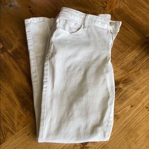 White skinny jeans